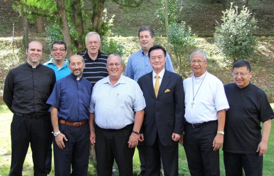 Ambassador Larry Wang (3rd from right), with Fr. Gregory Gay (3rd from left) and other members of the Congregation of the Mission.