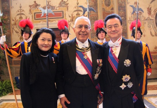Ambassador and Mrs. Larry Wang (1st from right and 1st from left) with SMOM Ambassador Alberto Leoncini Bartoli (middle).