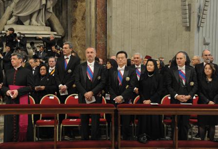 Ambassador and Mrs. Larry Yu-yuan Wang (4th and 3rd from right) attend the ceremony in the section reserved to the Diplomatic Corps.