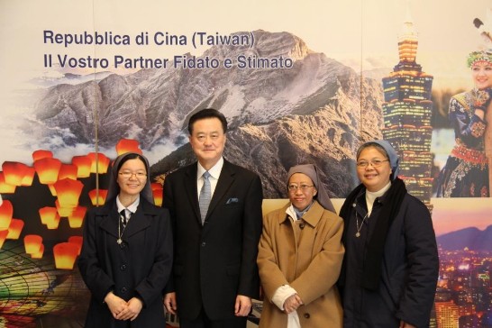 Ambassador Larry Wang (2nd from left) with Sr. Rosa Liu (1st from left), Sr. Agnese Huang (2nd from right) and the Philippine sister (1st from right).