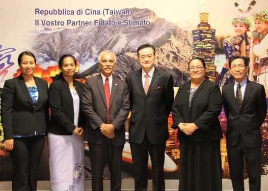 Group picture inside the Chancery with Ms. Mary Meita (1st from left), Ms. Teea Tira (2nd from left), President Anote Tond (3rd from left), Ambassador Larry Wang (3rd from right), Ms. Makurita Baaro (2nd from right), and Consellor Benito Liao (1st from right).
