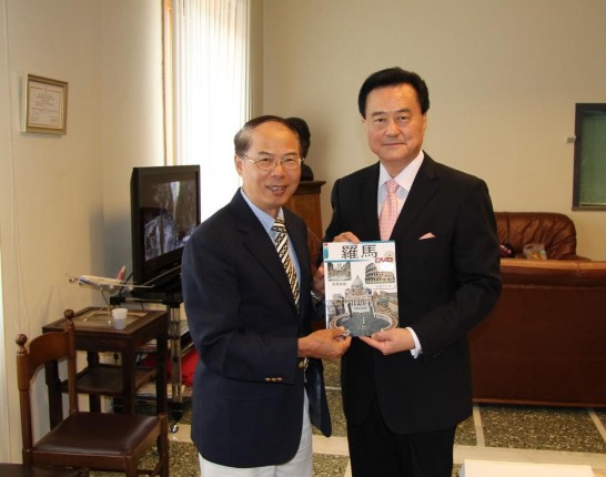 王大使豫元（右）及南華大學歐洲研究所郭所長武平（左）合影