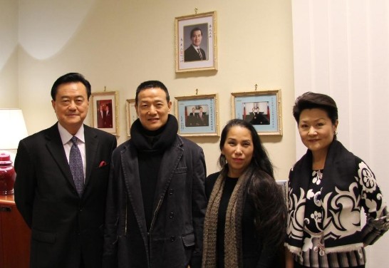 王豫元大使夫婦及吳國興夫婦合影3