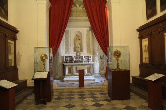 王大使參觀Palermo大教堂（四）