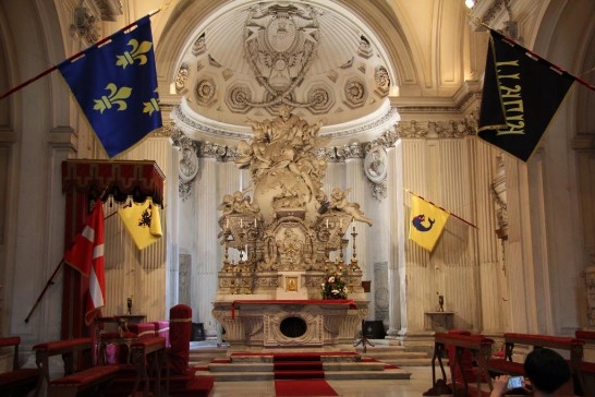 馬爾他騎士團內部教堂，有多位馬爾他騎士團大教長長眠於教堂地下墓穴