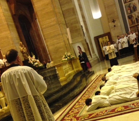 修士晉升執事彌撒情形