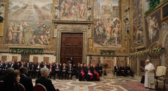 教宗方濟各於賀年活動中致詞。