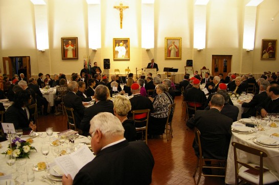 98年4月30日宗座北美學院舉辦餐會，餐會一景。