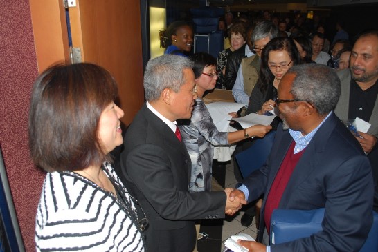 徐代表佩勇夫婦4月12日於Ster-kinekor戲院接待外賓觀賞「少年Pi的奇幻漂流」斐京電影欣賞會