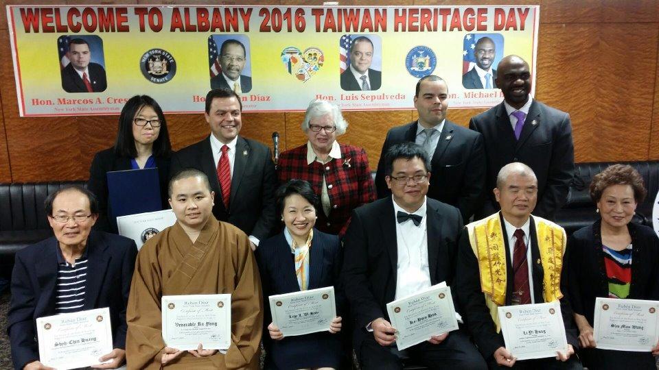 紐約州參議會於今(17)日下午召開之議程中，以無異議（unanimous consent）方式通過第J4799號決議案，慶祝紐約州「台灣傳統日(Taiwan Heritage Day)」，重申紐約州與中華民國的友好關係。