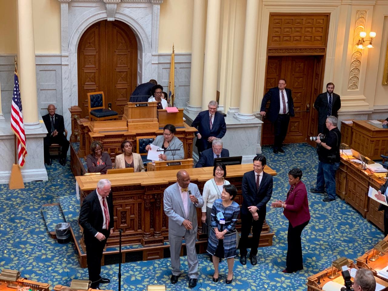 The New Jersey General Assembly passed resolution AR223 on June 20, which recognizes the importance of strong NJ-Taiwan relations and supports a closer US-Taiwan economic and trade partnership. The resolution also celebrates 30 years of NJ-Taiwan sister state relationship and points to the significance of the Taiwan Relations Act for preserving peace and stability in the Taiwan Strait. TECO in New York co-hosted a reception with the NJ Assembly at the Trenton State House to celebrate this occasion.