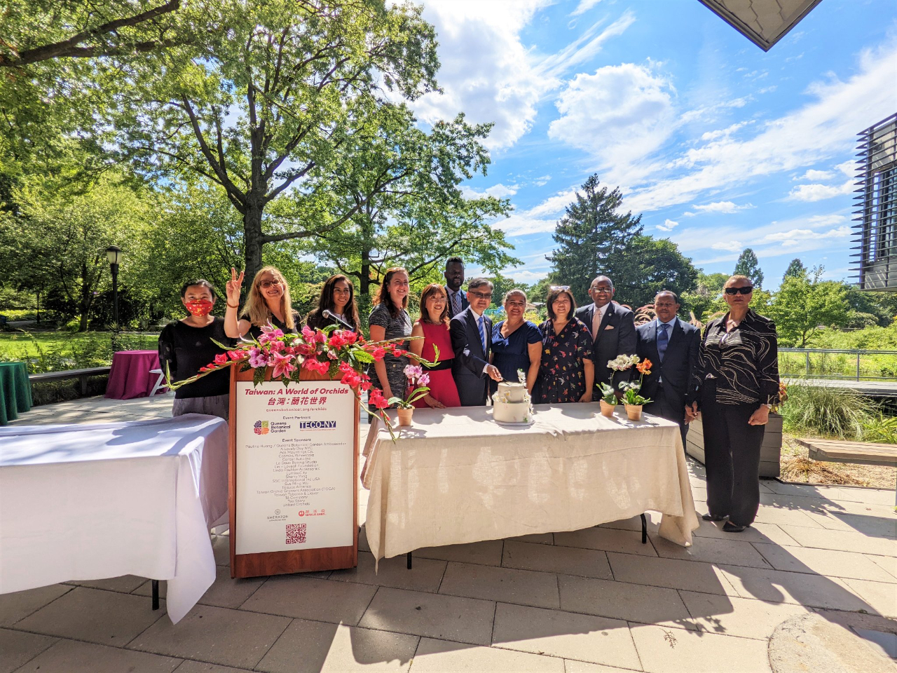 Ambassador James K. J. Lee attended the opening of the ninth annual Taiwan: A World of Orchids exhibition co-organized by TECO in New York and the Queens Botanical Garden from August 12-14, 2022.