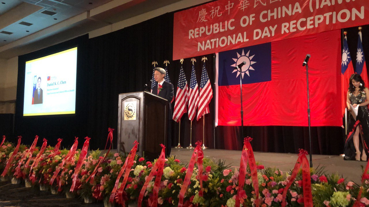 photo6271396325635501756