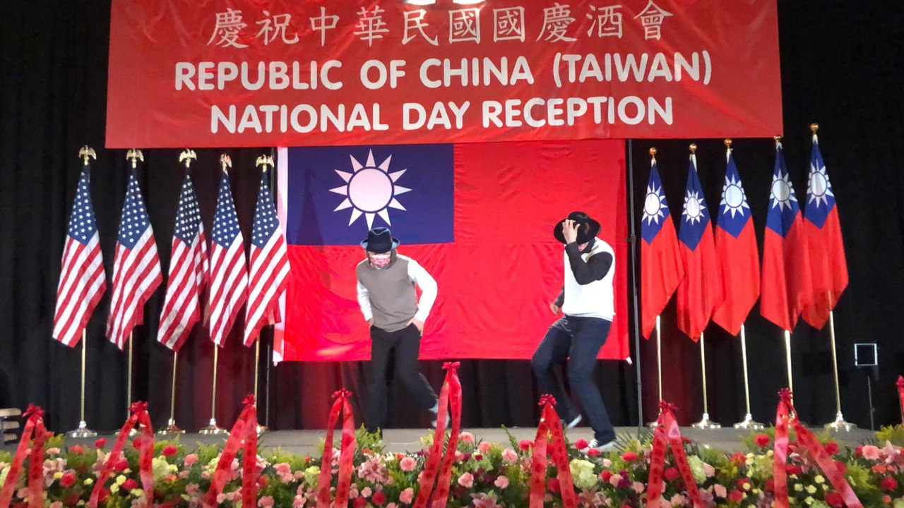 photo6271396325635501759