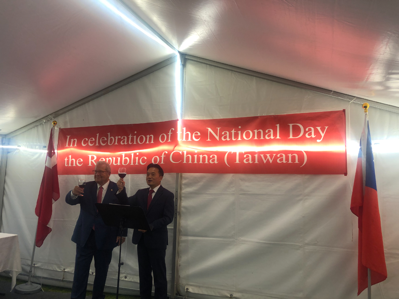 For urgent help to Taiwanese citizens in Denmark and Iceland (for