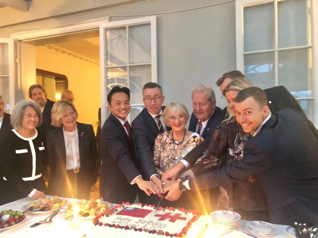 For urgent help to Taiwanese citizens in Denmark and Iceland (for