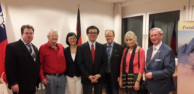 Frühlingsfest mit Information über die  Taiwan  am 10. April 2019,
gemeinsamen Veranstaltung  mit Club Ortsgespräch