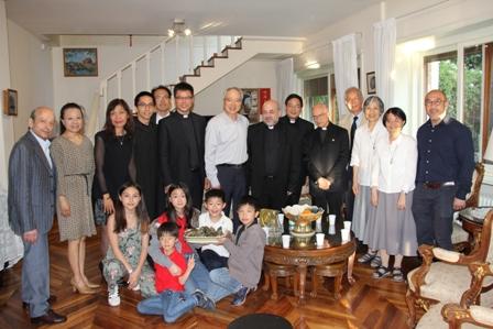 中華民國駐教廷大使館與在羅馬的神職人員及友人共度端午佳節。