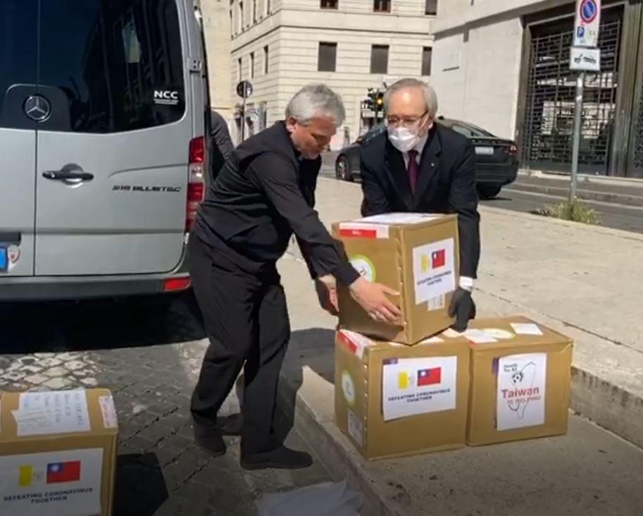 Taiwan on April 27, 2020, donated three rice cookers and canned food products to the Holy See in response to Pope Francis' call to help those in Vatican City affected by the COVID-19 pandemic.