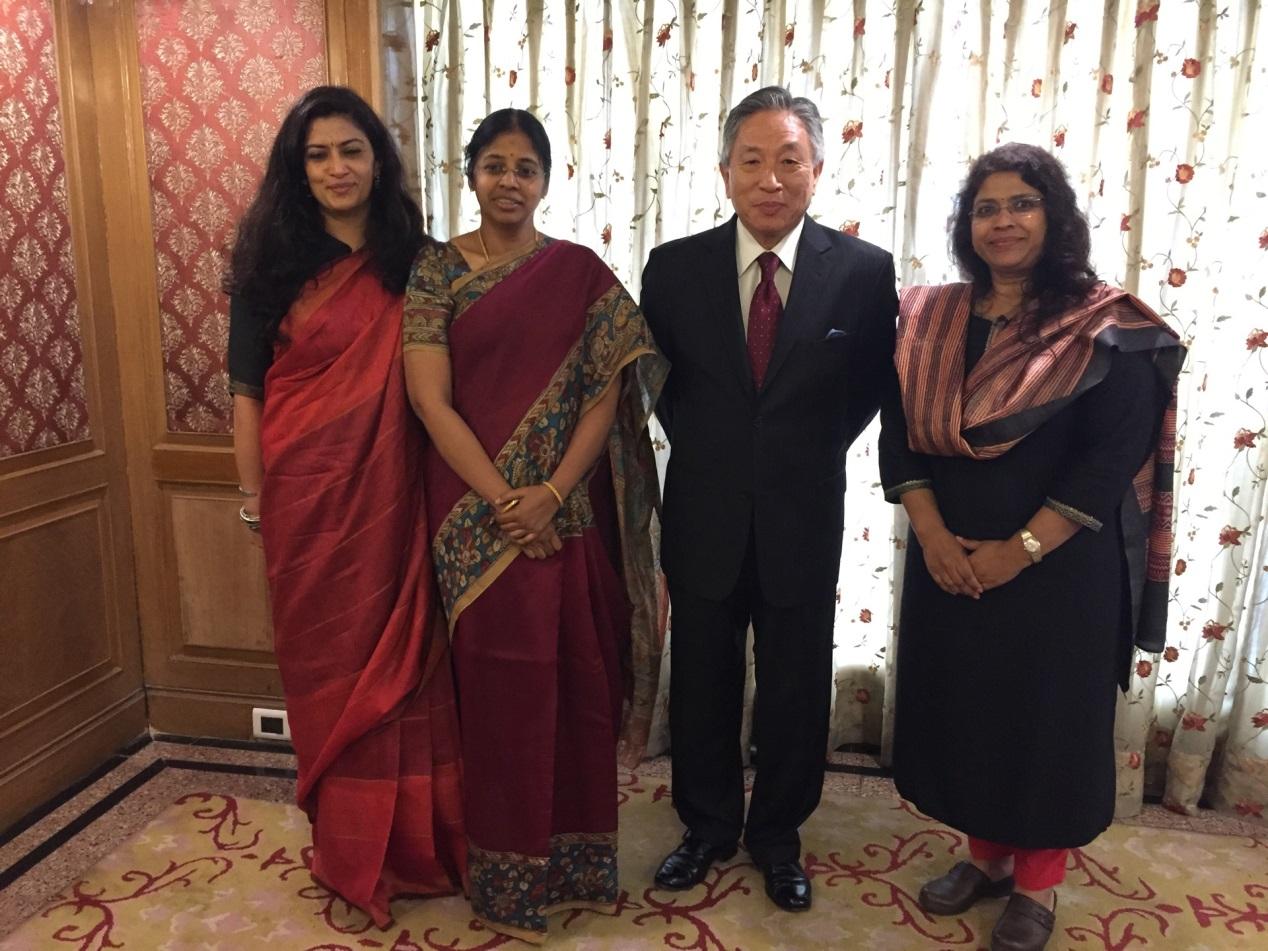 左起：Gujarat駐京辦首長Arti Kanwar、Gujarat州政府工業發展公司副董事長兼執行長D Thara、田大使、Gujarat州工業政策主管官員Mamta Verma。