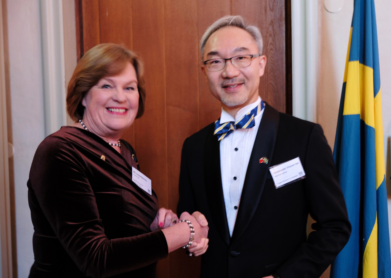 本處姚大使金祥與Swedish Chamber of Commerce Taipei前主席Louise Byström合影