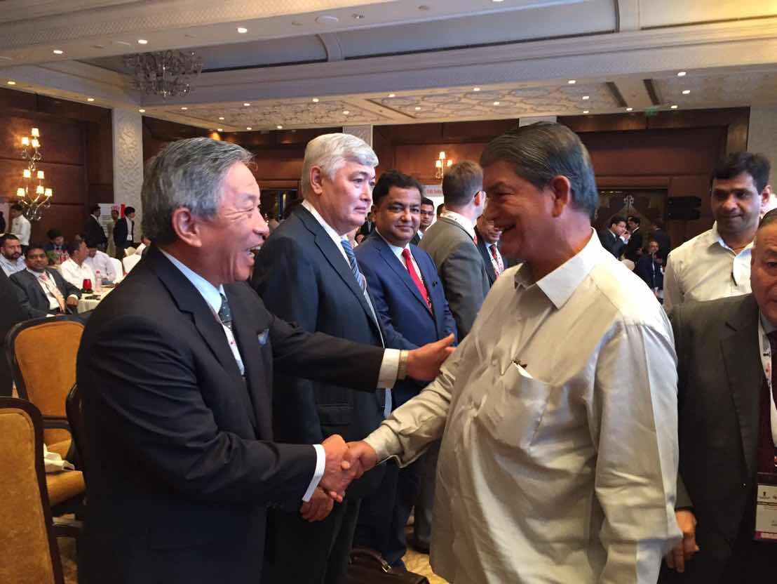Ambassador Chung-Kwang Tien accompanied by the Executive Director of Economic Division Hung Yang attended “2nd Global Investors’ India Forum” held by ASSOCHAM. Chhattisgarh Chief Minister Dr Raman Singh, Uttarakhand Chief Minister Mr Harish Rawat together with important business leaders from India also participated in the Forum. 