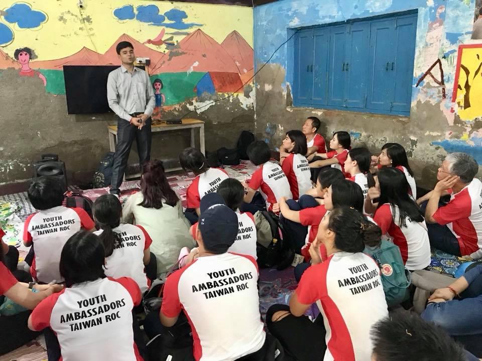 Taiwan Youth Ambassadors listen to a briefing at Mukti Ashram managed by Bachpan Bachao Andolan Sept. 3.
