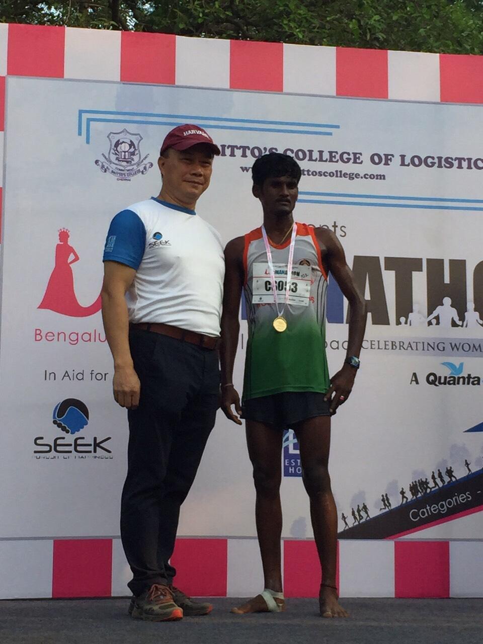 李朝成處長(左)