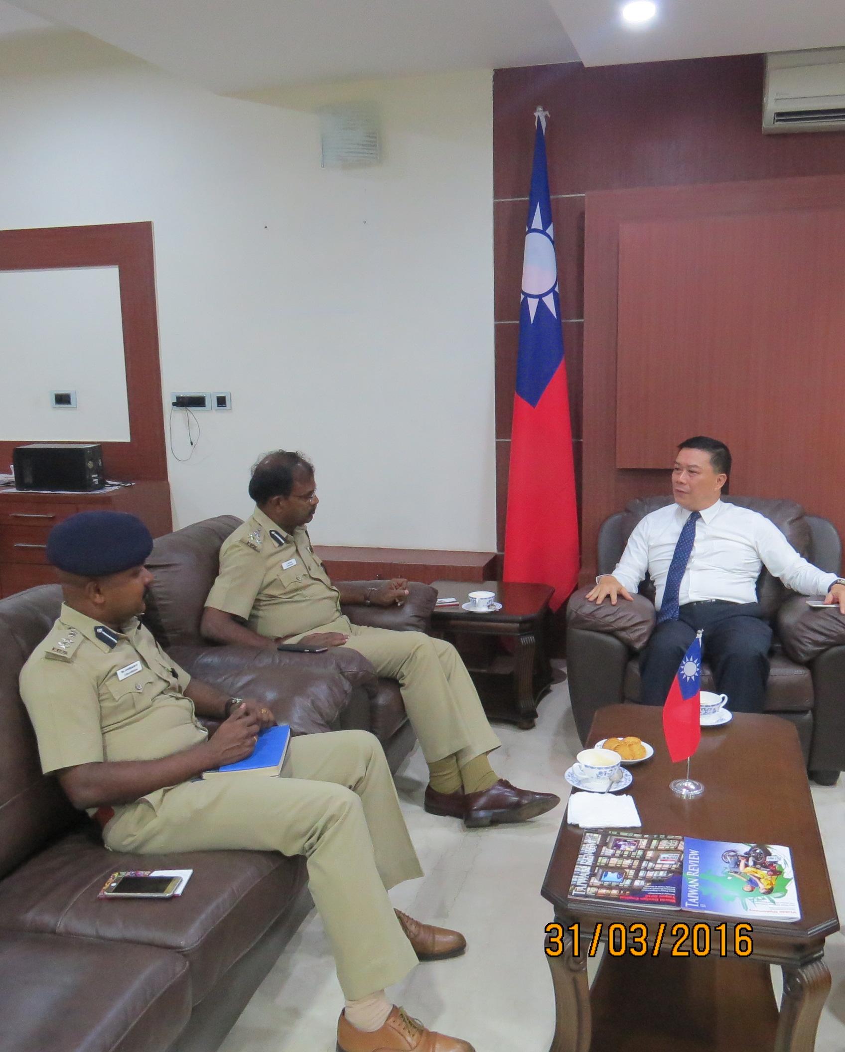 李朝成處長(右)
Mr. Manoharan(中)
Mr. V. Balakrishnan(左)
