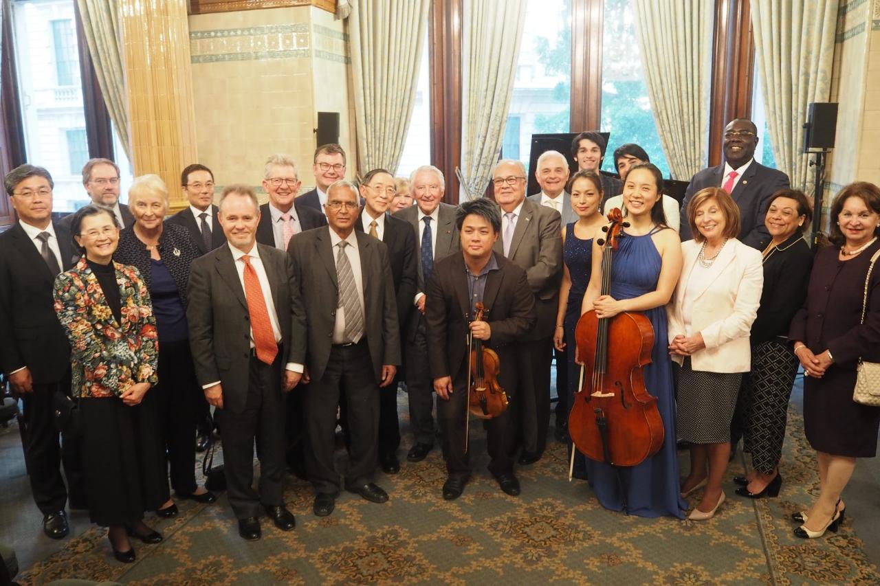 Over 150 people attended the performance, including members of the UK government and parliament. Other members of London’s diplomatic corps were also in attendence along with prominent figures from art and culture, the press, academia and the Taiwanese community.