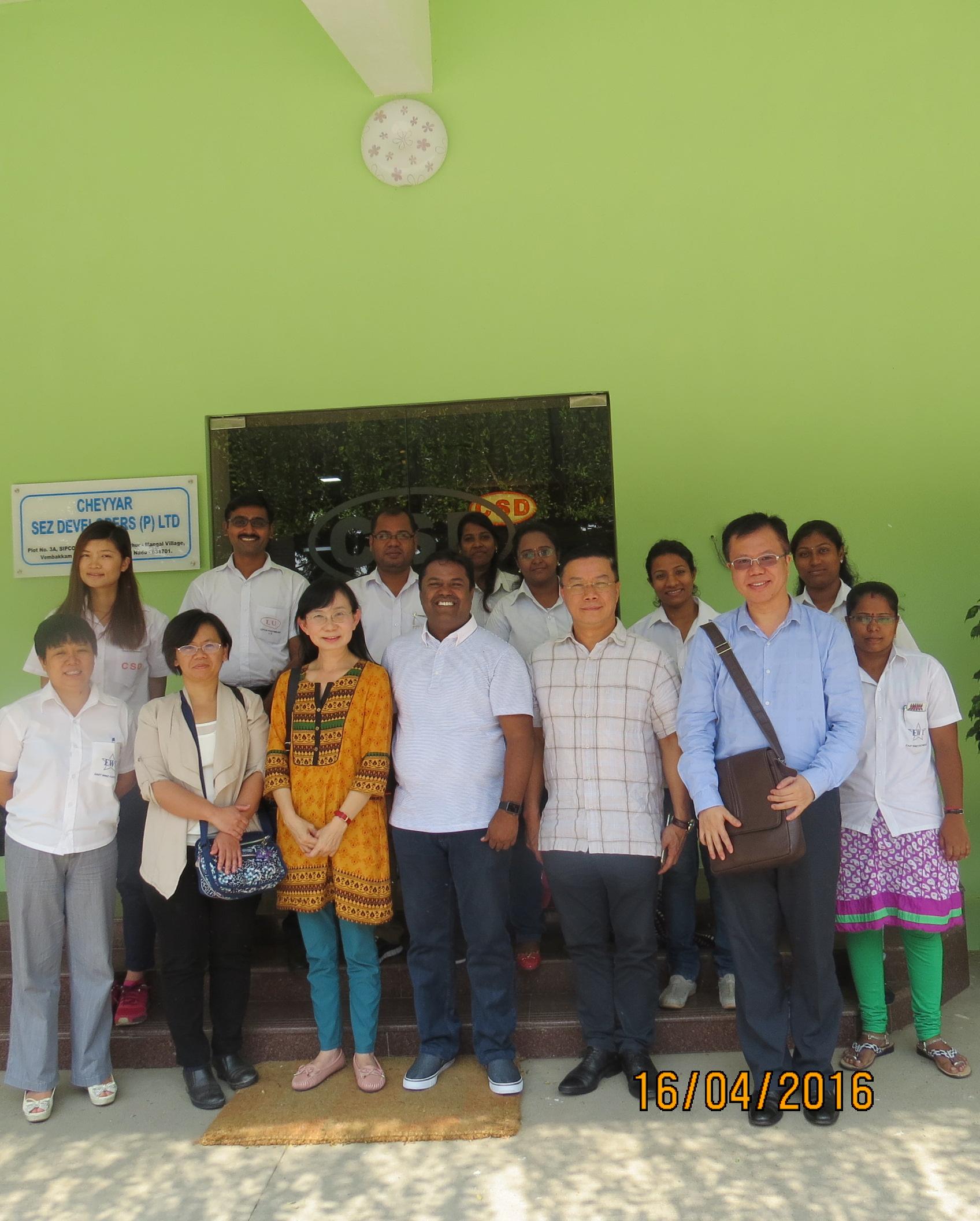 Director General Charles Li ( front R2)
Ms. Nina, Hsian-Ling, Kao (fron L3)
Ms. Sock-Ping Ng(front L2)
