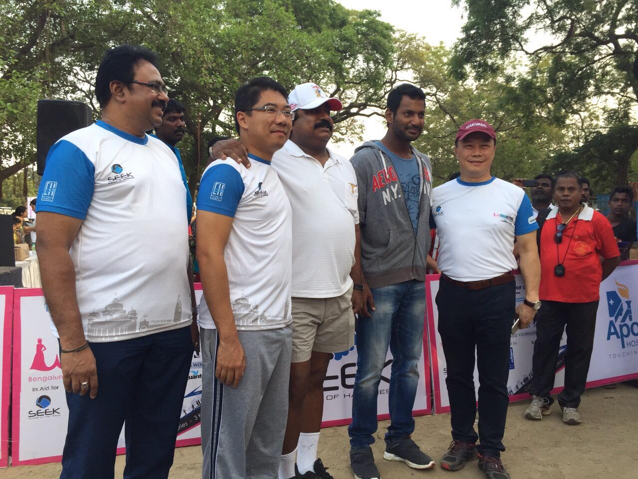 Director General Charles Li(R2)
Movie Actor Mr. Vishal(R3)
