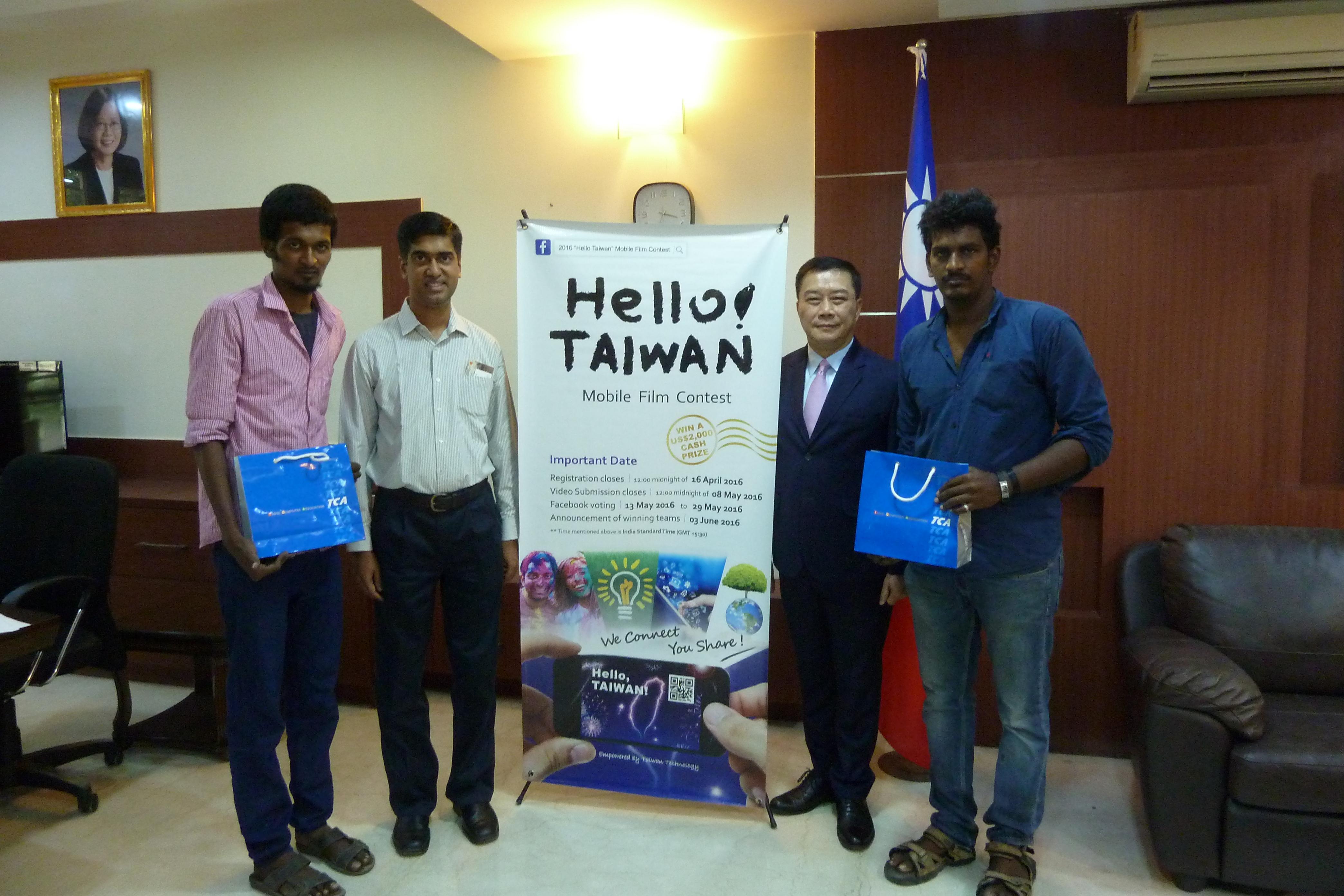 Director General Charles Li (R2);Mr. Premjith Krishnan of TCA, Bangalore office (L2); Mr. M. Bharanidharan of Vels University (R); Mr. M Purushothaman of Vels University (L)