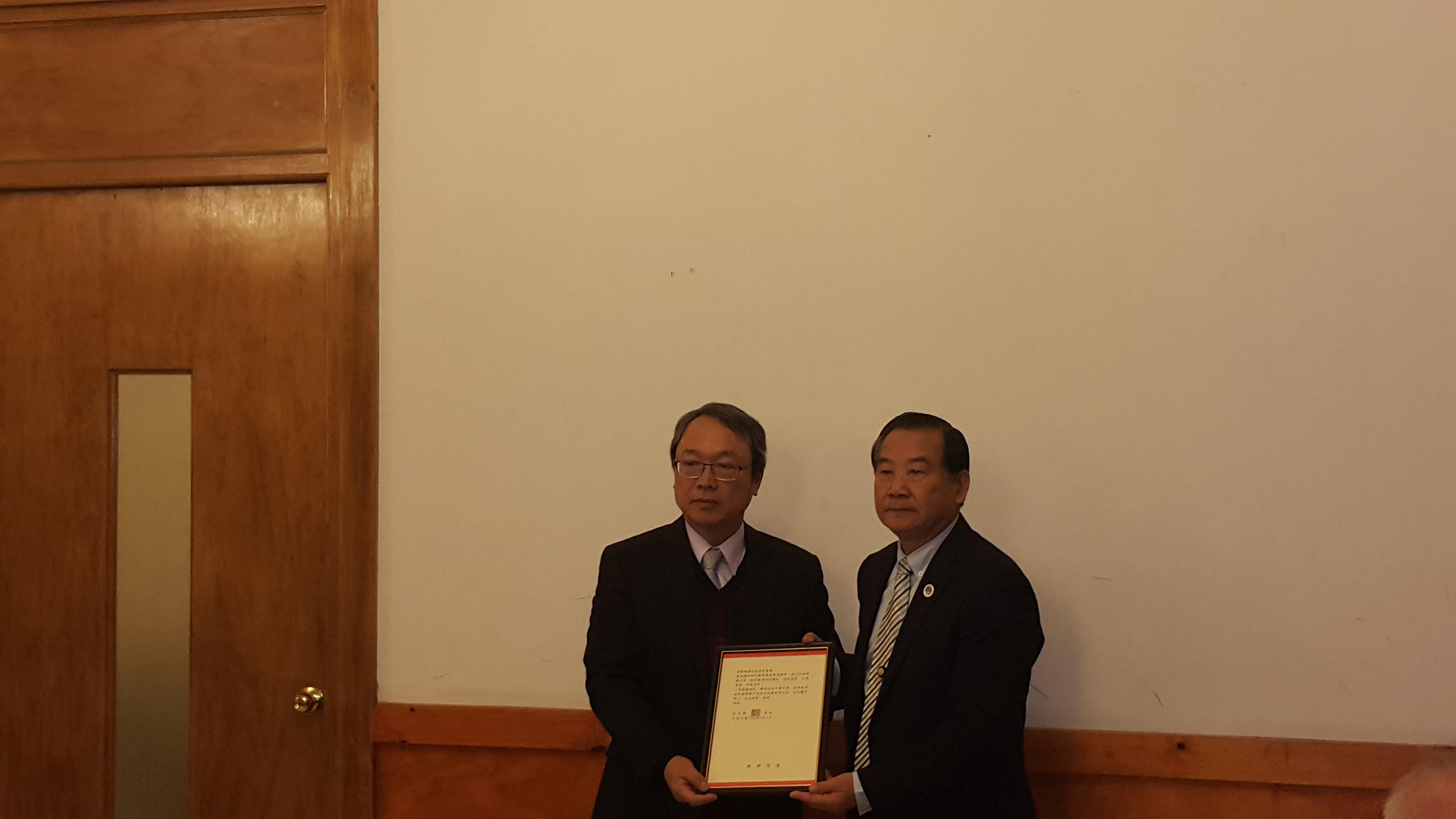 陳大使轉致僑委會吳新興委員長致卸林會長愛國感謝函