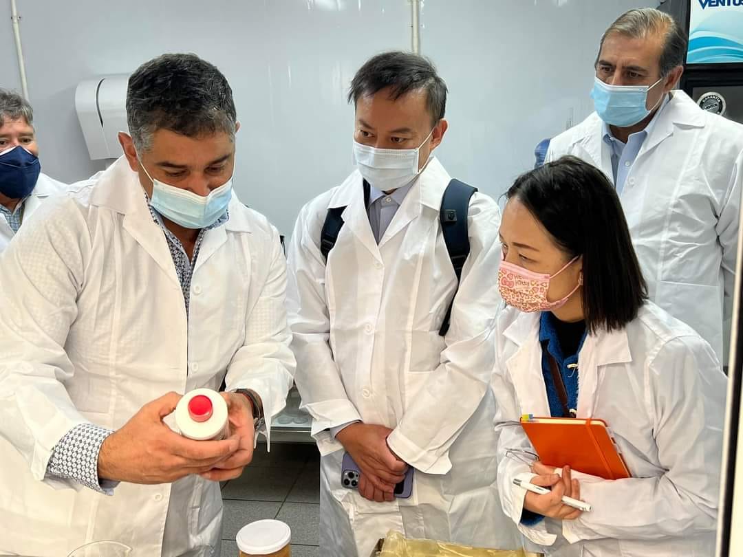 劉代表實地參訪RYMAR漁產公司