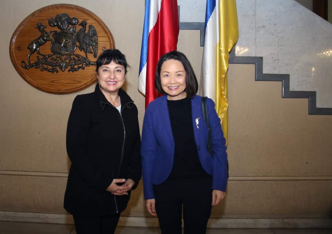 劉代表與友台小組主席Carolina Marzán眾議員合影