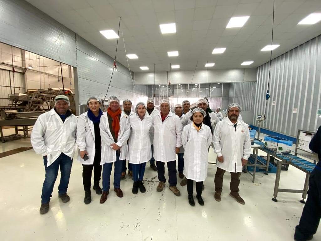 La D.G. Liu visitó la fábrica de pasas de la compañía chilena Mi Fruta.