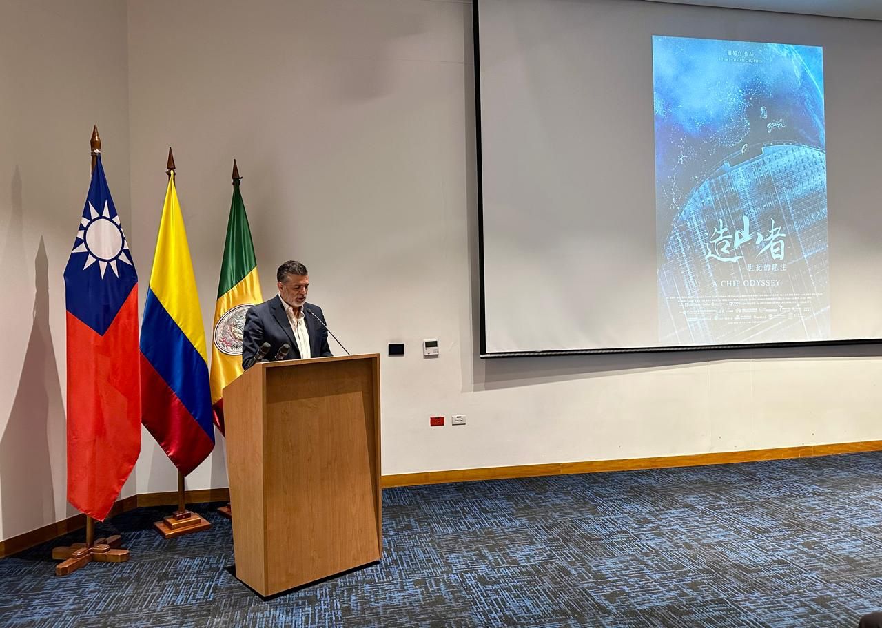 Prof. Marco Peres