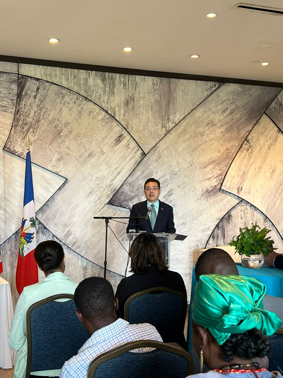 Prise de parole de l'Ambassadeur KU