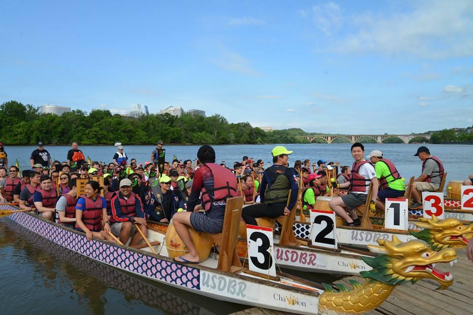 選手們蓄勢待發