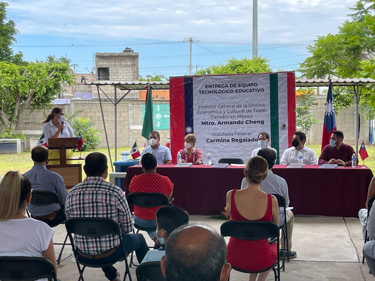 納亞利州聯邦眾議員蕾佳拉朵致詞感謝臺灣。