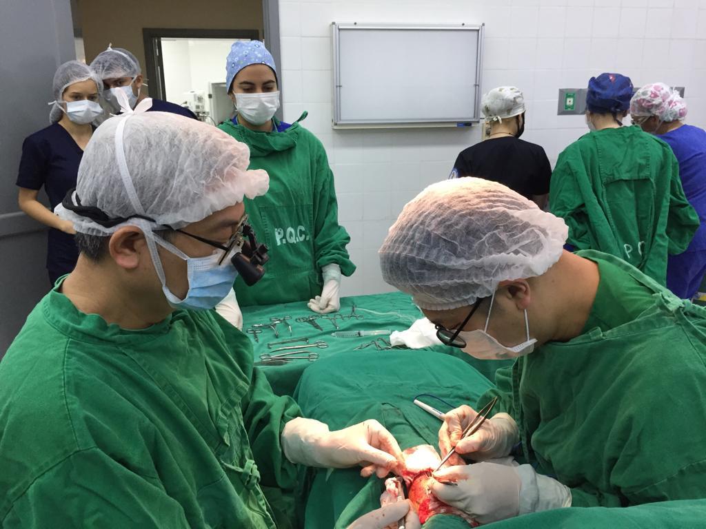 Cabe destacar que dicha delegación atendió un total de 1.191 pacientes y realizaron la cirugía a 77 personas. Las especialidades fueron: endoscopía, hernia, confección de fístula y cirugías en general.