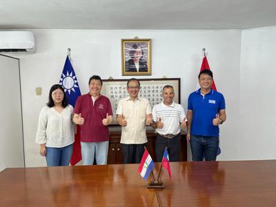 Visita de la Asociación de los Ex Becarios de Taiwán y la Federación de Empresarios Chinos del Paraguay