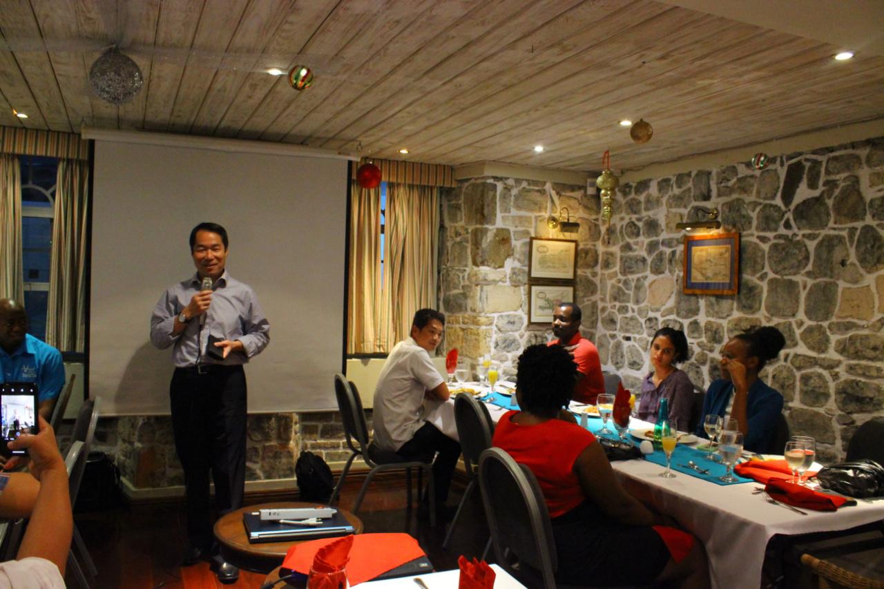 駐聖文森國大使館何大使震寰主持2018年留臺校友會歲末餐會活動