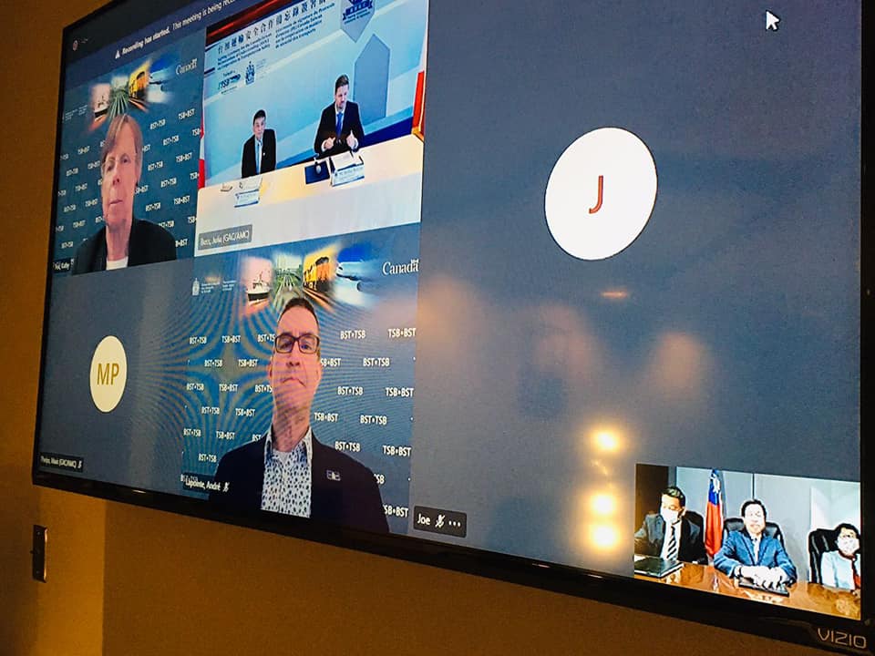 Representative Winston Wen-yi Chen of the Taipei Economic and Cultural Office (TECO) in Canada and Mr. Jordan Reeves, Executive Director of the Canadian Trade Office in Taipei (CTOT), signed a Memorandum of Understanding (MOU) regarding Cooperation in Transportation Safety on December 14, marking a new chapter in bilateral cooperation between Taiwan and Canada.