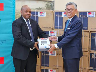 Taiwan Embassy and Amitofo Care Centre donates 17 positive airway pressure devices to Eswatini
