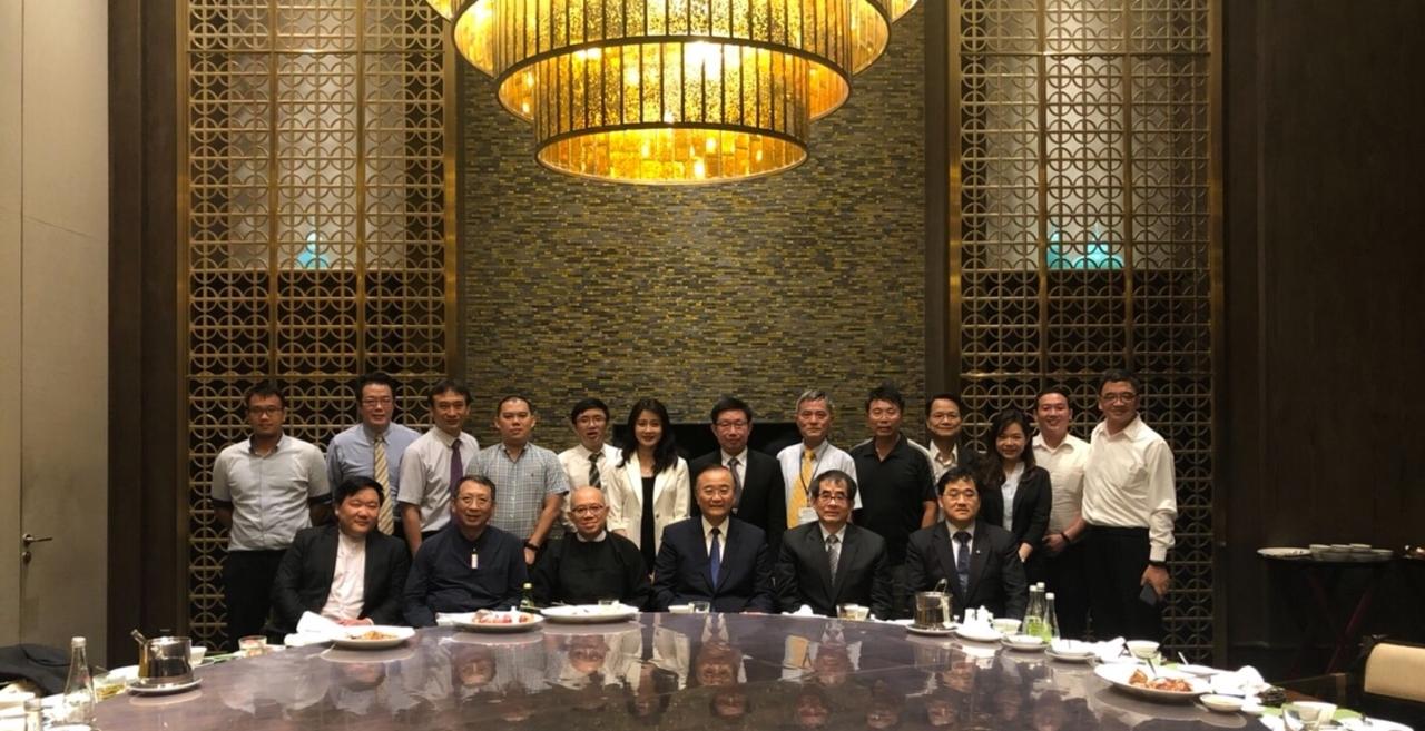 （圖）新光醫院院長侯勝茂率台灣醫療產業及專家訪緬甸；駐緬甸代表張俊福偕經濟組組長蕭俊、副參事張水庸、緬甸駐台代表Myo Thet