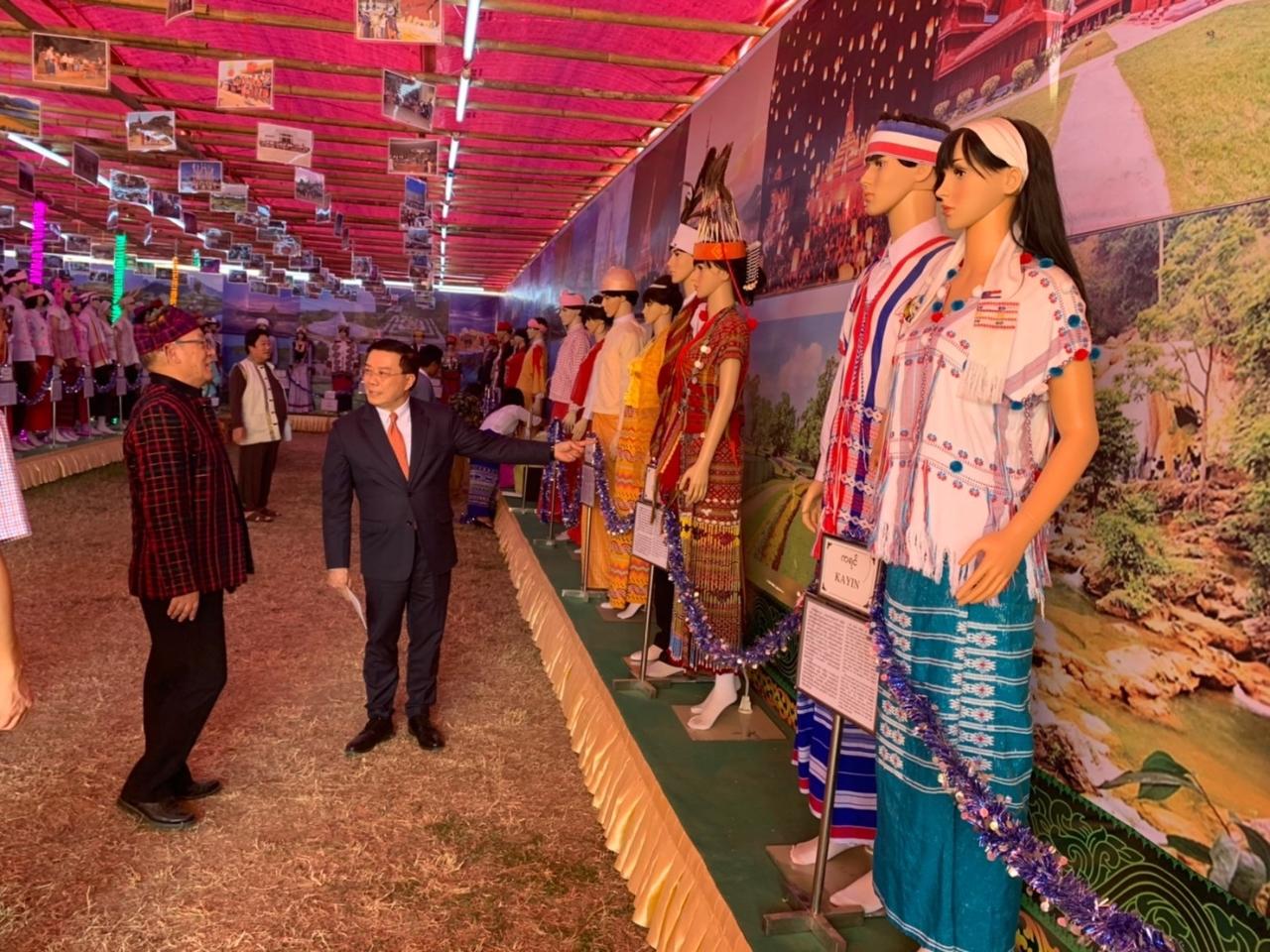 緬甸民族企業家協會導覽駐緬代表李朝成