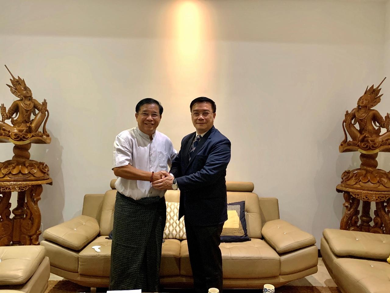 駐緬甸代表李朝成會見臘戍社福基金會
