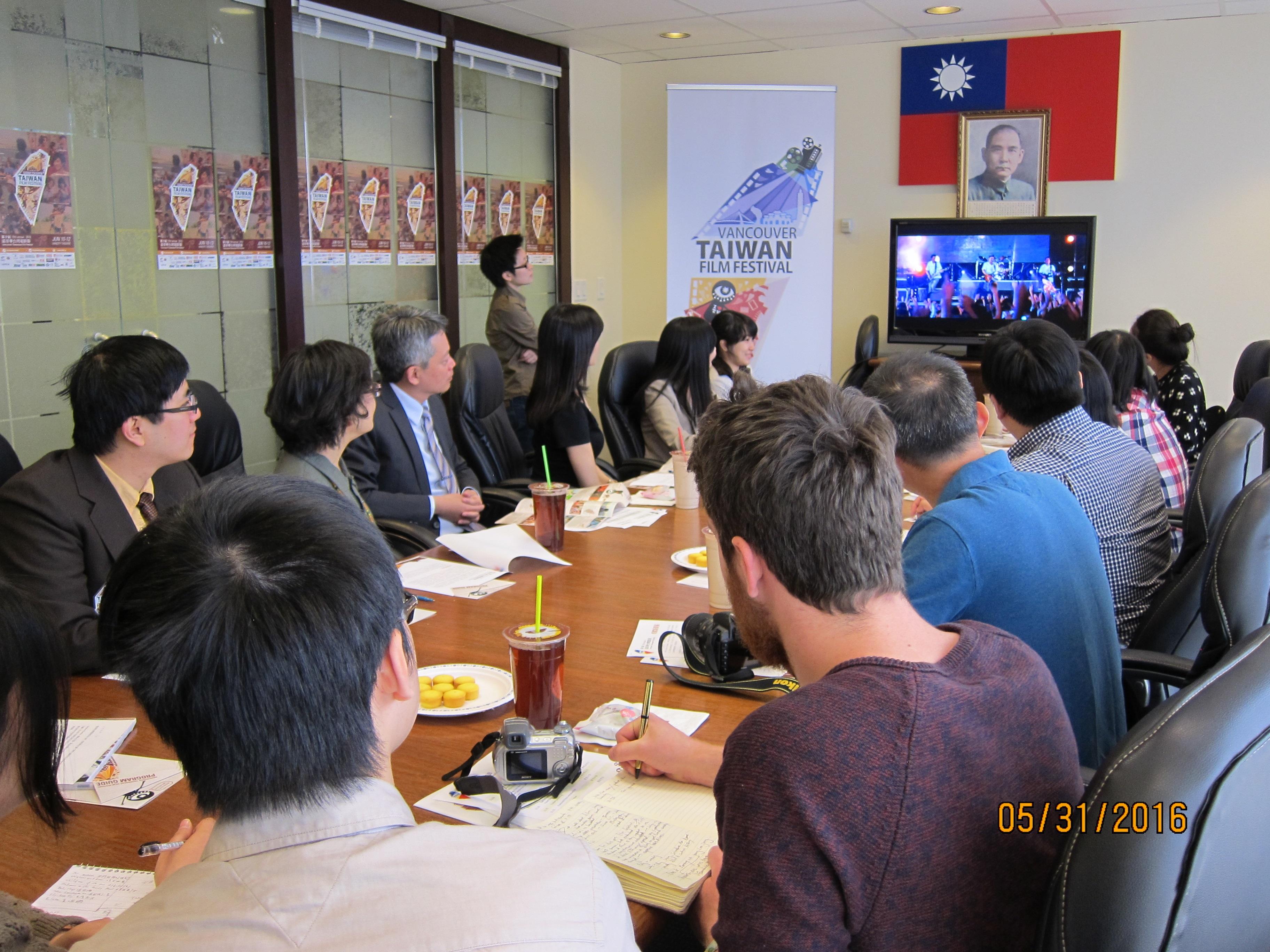 播放參展影片預告片